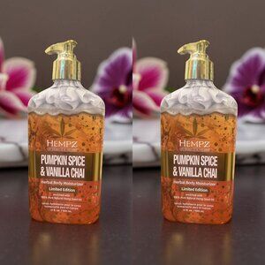 Hempz Pumpkin Spice & Vanilla Chai Herbal Body Moisturizer 17 oz_ 2 units